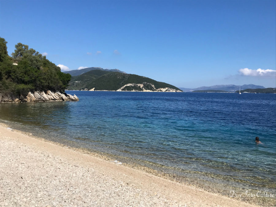 Vanlife Griechenland, Vanlife Paradies auf der Insel Lefkada, einsamer Naturbelassener Küstenstreifen im Westen Lefkadas